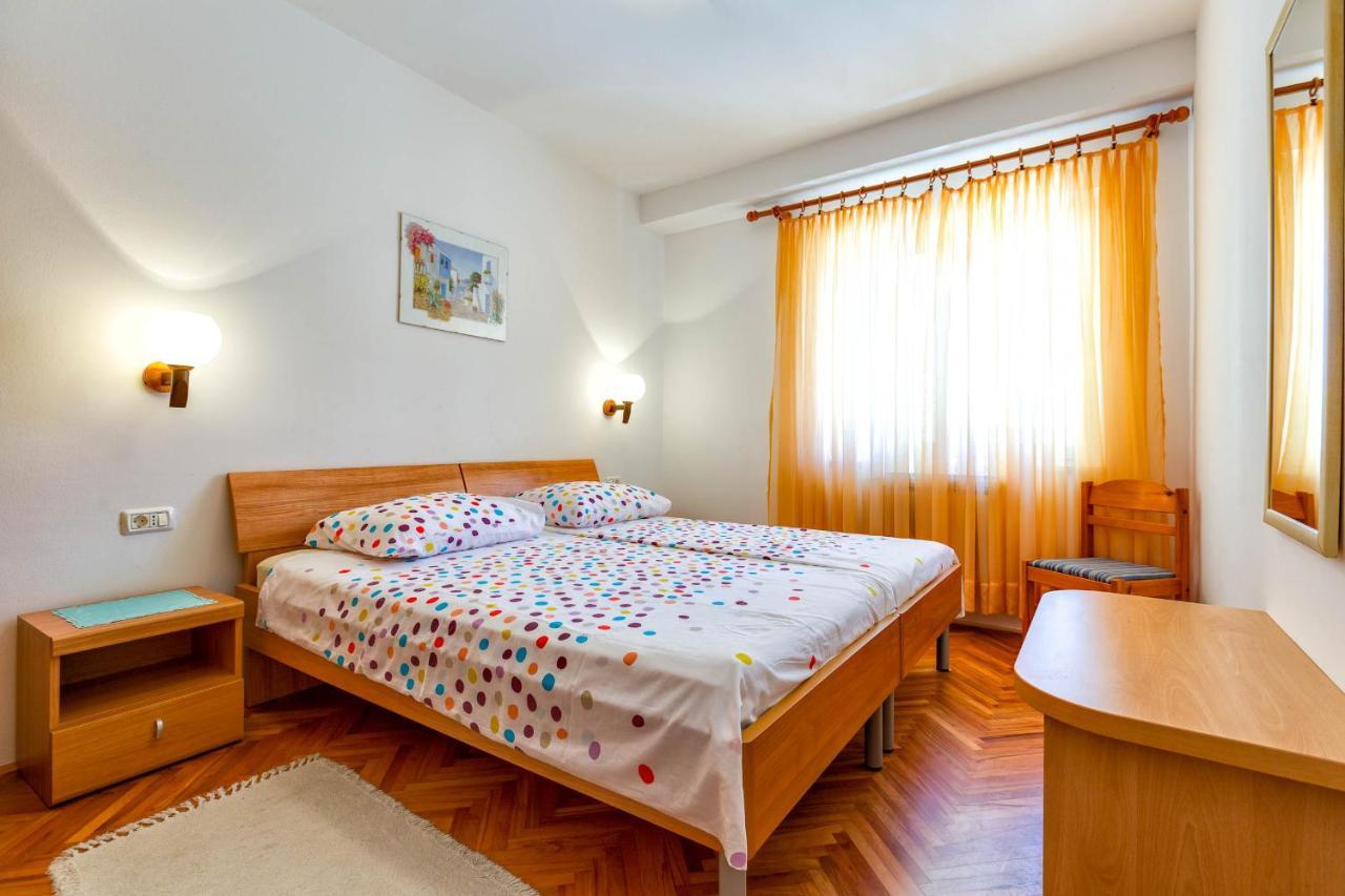 Apartments Margarita Mali Losinj Ngoại thất bức ảnh