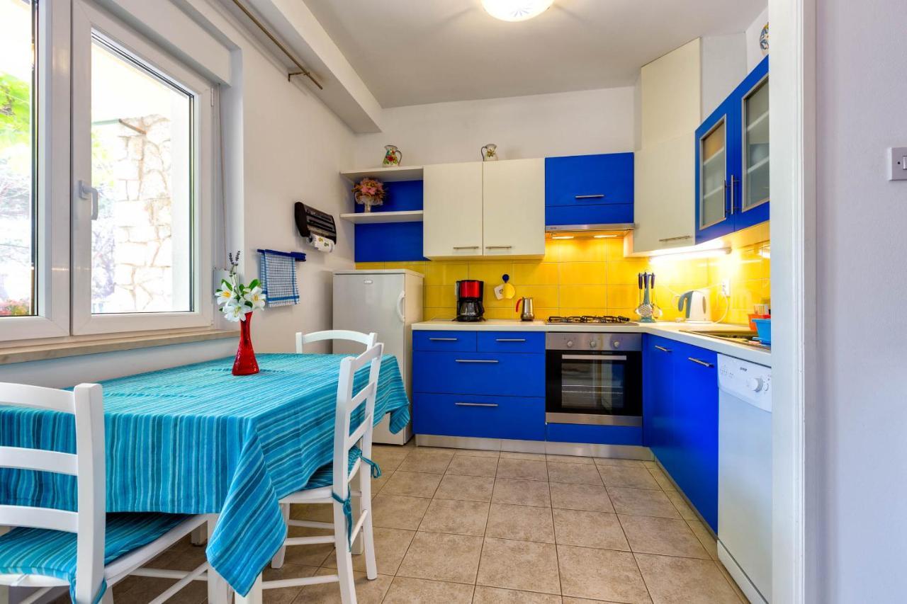 Apartments Margarita Mali Losinj Ngoại thất bức ảnh