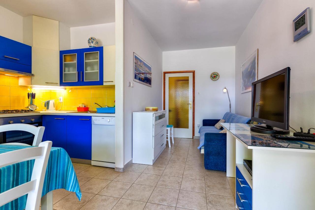 Apartments Margarita Mali Losinj Ngoại thất bức ảnh